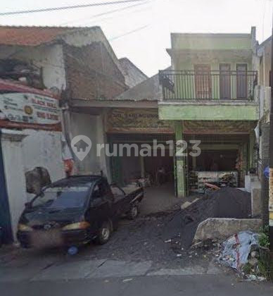 Strategic Kebonsari Shop House near the Grand Mosque, Suitable for Business 1