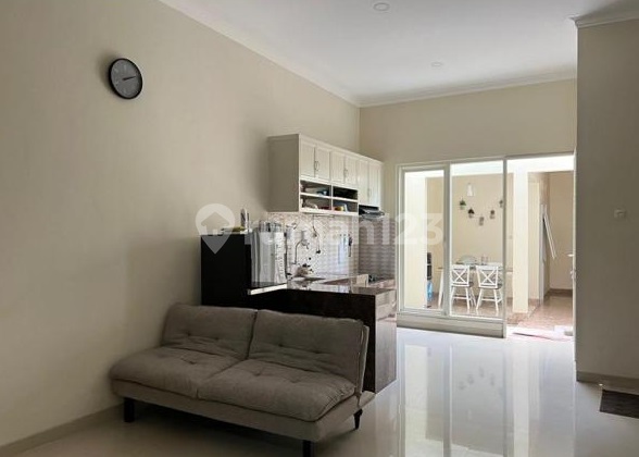 Minimalist House Ready to Occupy in Rungkut, Close to UPN and Merr 2
