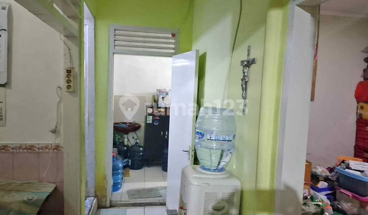 Rumah Lama Butuh Renov Bhaskara Sari Strategis dekat Raya Mulyosari  2