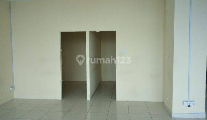  Is Plaza Pramuka matraman, 50m2 98m2 Hub Ayu 081282365373 3