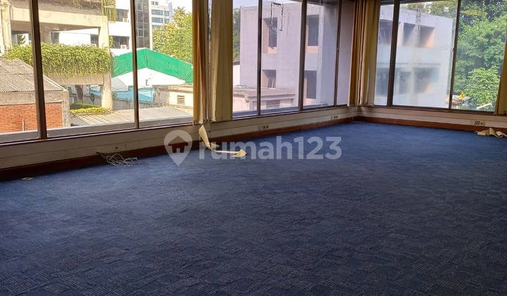 Gedung Lina Kuningan 85m2 Karpet Hub Ayu 08128236xxxx