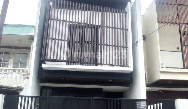 Rumah Baru 2 Lantai Minimalis Baruk Utara Merr Bagus 1