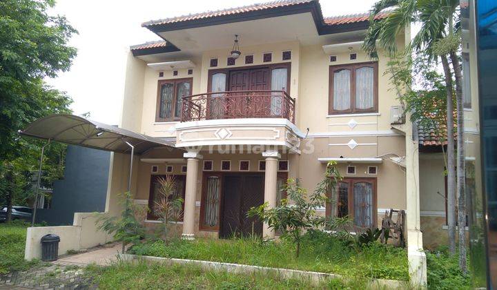 Rumah 2 Lantai Classic Villa Taman Telaga Citraland Dekat Gwalk 1