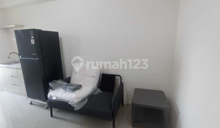 CHEAP Gunawangsa MERR 2BR Furnished Middle Floor CHEAP Gunawangsa MERR 2BR Furnished Middle Floor