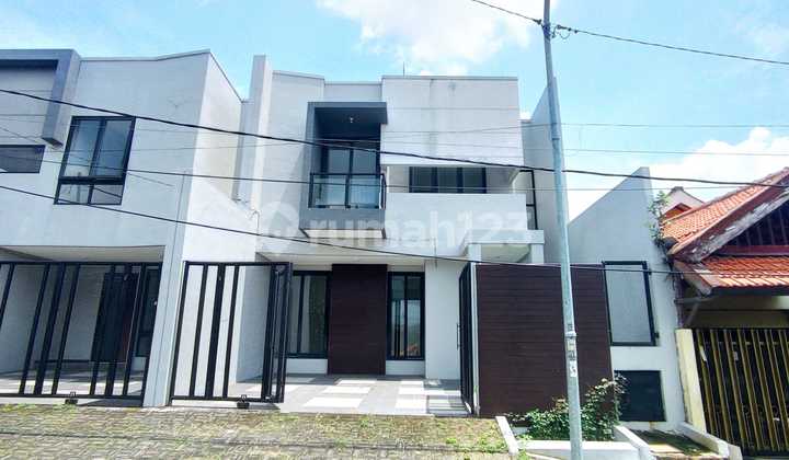 Rumah Baru 2 Lantai Minimalis Gayungkebonsari Injoko Dekat Sekolah & Universitas Terkenal