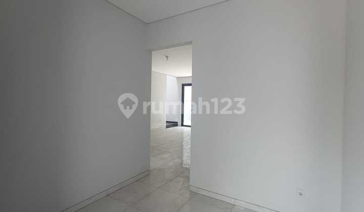 Rumah Baru 2 Lantai Minimalis Taman Gayungsari Dekat Gerbang Tol Waru 2