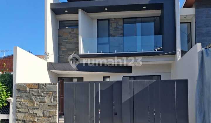 Rumah BARU 2 Lantai Minimalis Manyar Jaya Jalan Lebar Rumah BARU 2 Lantai Minimalis Manyar Jaya Jalan Lebar