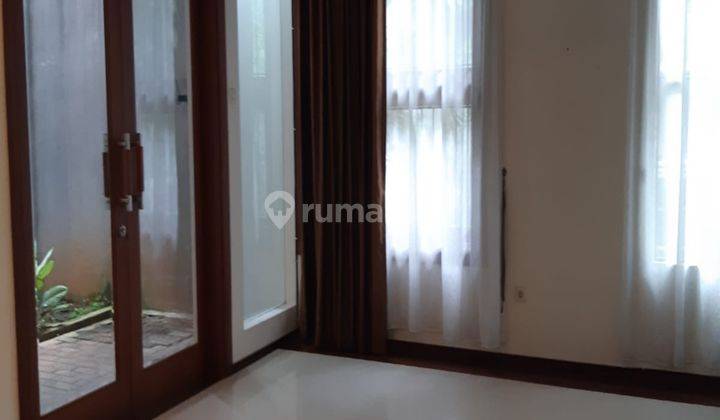  Rumah Kontrakan Semi Furnished Bagus di Discovery Bintaro Jaya, Bintaro 2