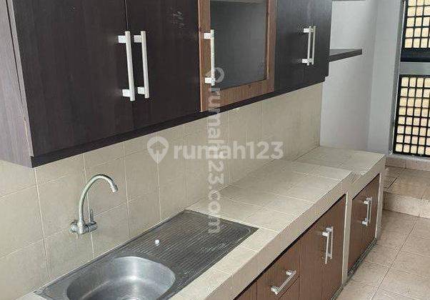 Rumah Semi Furnish Bagus Siap Huni Ada Garasi Dan Carport di Menteng Bintaro Jaya 7
