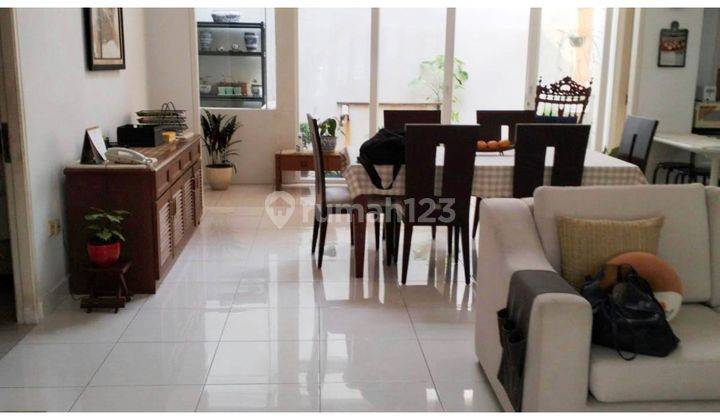  Rumah Semi Furnished Bagus SHM - Sertifikat Hak Milik di Sek 5 Bintaro Jaya, Bintaro 2