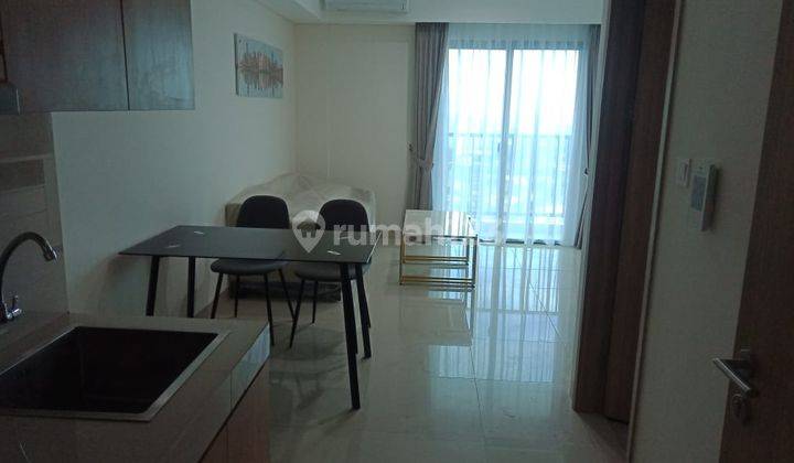  Apartemen Embarcadero Suites 2 Kamar Tidur Furnished Baru 1