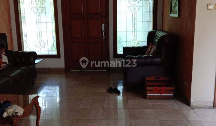 Rumah 2 Lantai Bagus di Rempoa, Tangerang 1