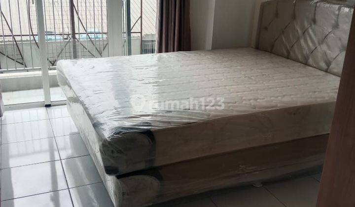 Dijual  Apartemen Casa De Parco Furnished Bagus 2