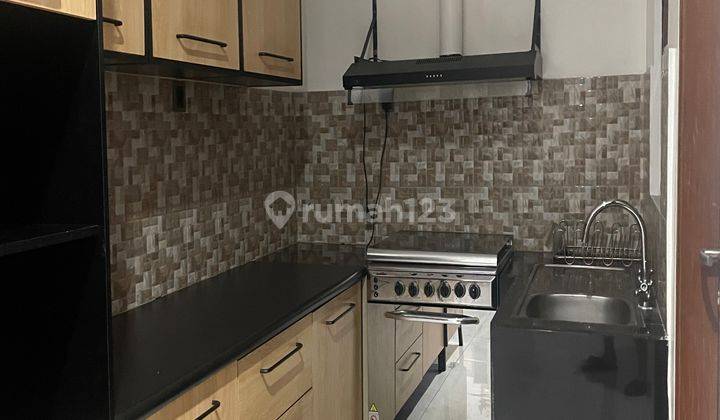   Rumah Disewakan  Furnished Bagus di Sek 5 Bintaro Jaya, Bintaro 2