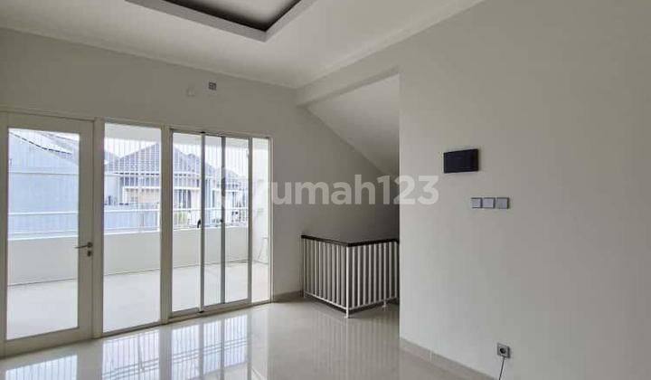 Cool, Neat, Clean, Ready-to-Occupy Rental House in a Great Location at Kebayoran Bintaro Jaya 2