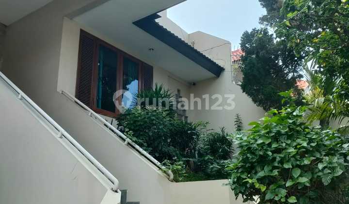 Rumah Kerenn Kokoh 2 Lantai di Cinere