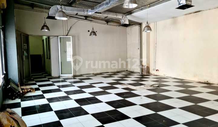 Dijual / Disewakan Bangunan 2 Lantai di Radio Dalam - Jakarta Selatan | LT 446 m²,jeff                                                                                                                                                                          2