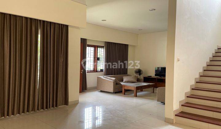 Rumah  Disewa Full Furnished  Bagus Bsd 2