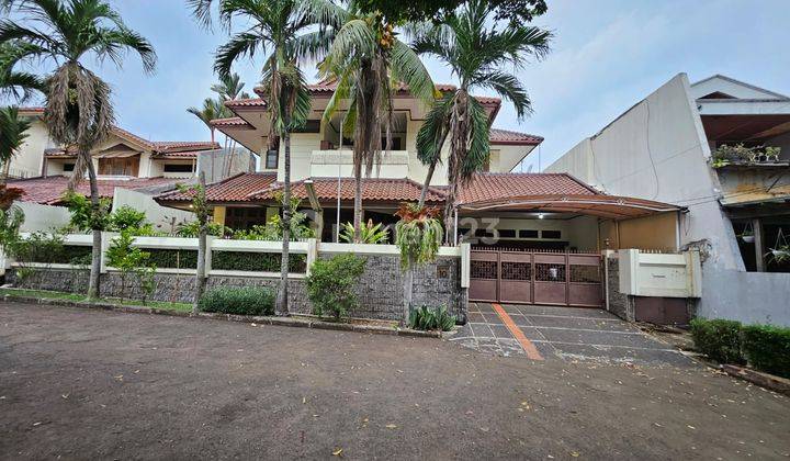 Rumah 2 Lantai Bagus di Bintaro, Tangerang Selatan 1