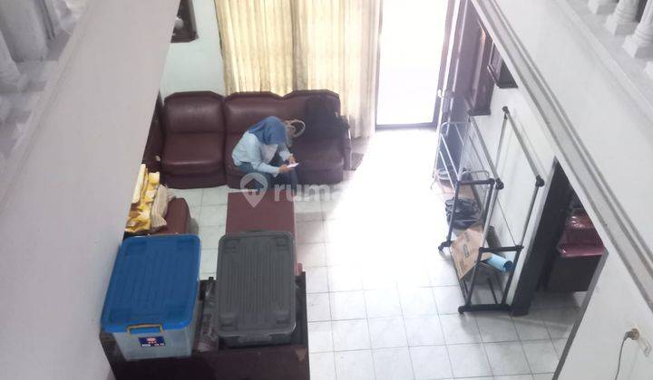 Rumah Cocok Untuk Kost di Tanjung Duren Jakarta Barat  2