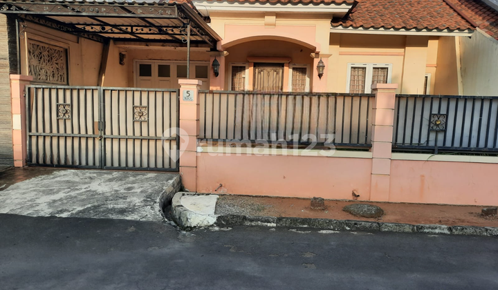 House on Boulevard Hijau Medan Satria Bekasi, Strategically Ready to Live In House on Boulevard Hijau Medan Satria Bekasi, Strategically Ready to Live In