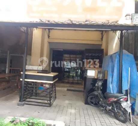 Shop House in Kota Baru Parahyangan, Safe and Strategic Location in Tatar Jingganagara.