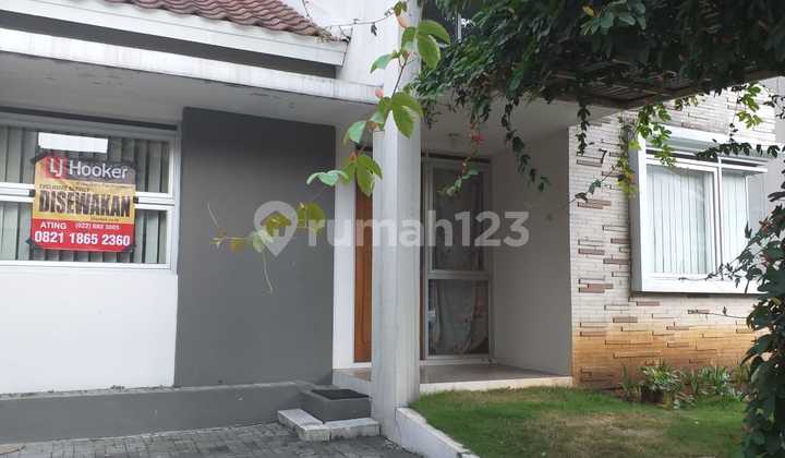 House in Kota Baru Parahyangan, Comfortable Nice Tatar Mayangsunda House in Kota Baru Parahyangan, Comfortable Nice Tatar Mayangsunda