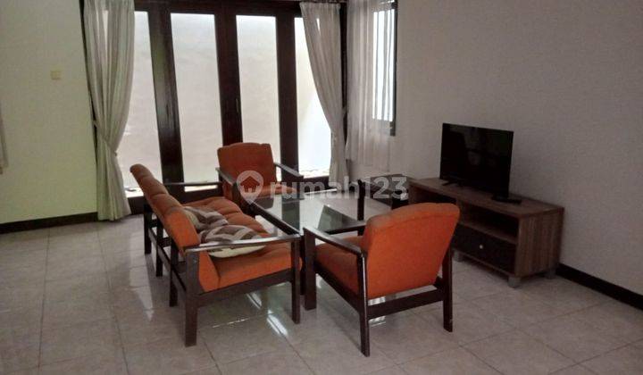 Rumah di Kota Baru Parahyangan, Nyaman Sudah Furnished Siap Huni 2