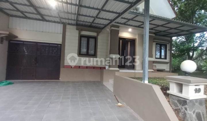 Rumah di Kota Baru Parahyangan, Mewah Strategis Tatar Pitaloka