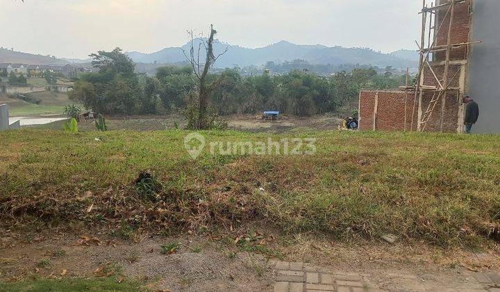 Kavling di Kota Baru Parahyangan, Luas Dan Strategis Hadap Timur 1