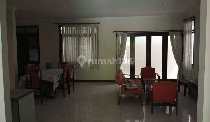 Rumah di Kota Baru Parahyangan, Nyaman Sudah Furnished Siap Huni 2