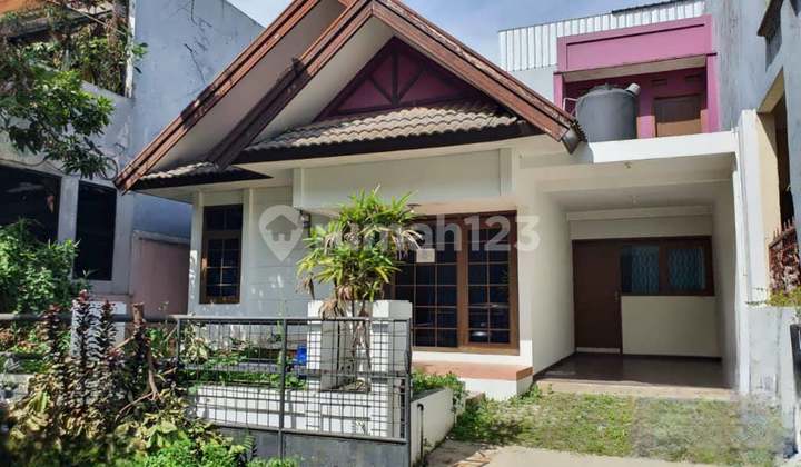 Rumah di Komplek Ujung Berung Indah, Nyaman Lokasi Strategis