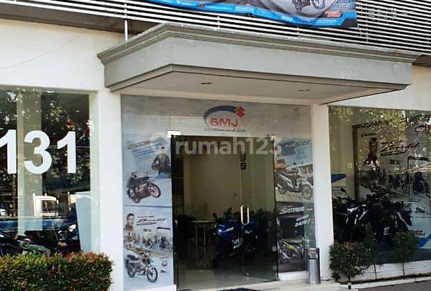 Dealer di Soekarno Hatta, Strategis Samping Jalan Nasional 1