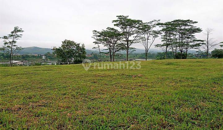 Tanah di Kota Baru Parahyangan, Kavling Luas View Danau 1