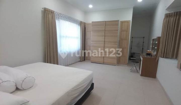 House in Kota Baru Parahyangan, Luxurious Strategic Tatar Pitaloka 2