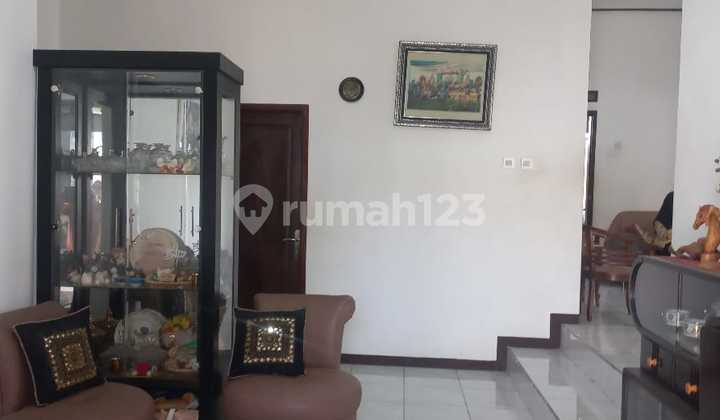 House in Ngamprah, West Bandung, Comfortable with a Villa Ambiance 2