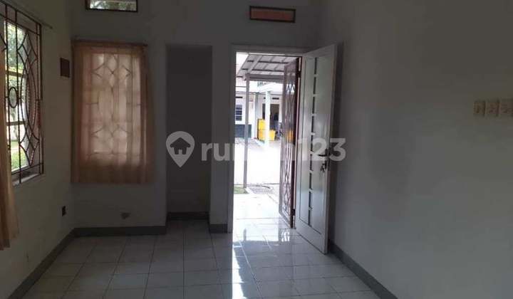 Rumah di Kota Baru Parahyangan, SHM Dekat Ikea Tatar Jingganagara 2