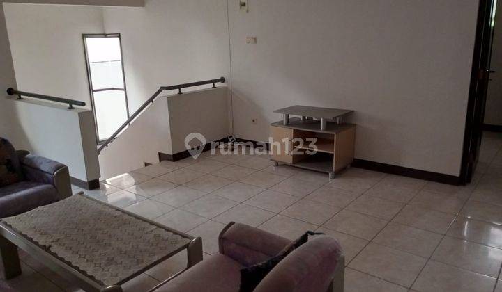 Rumah di Kota Baru Parahyangan, Nyaman Sudah Furnished Siap Huni 1