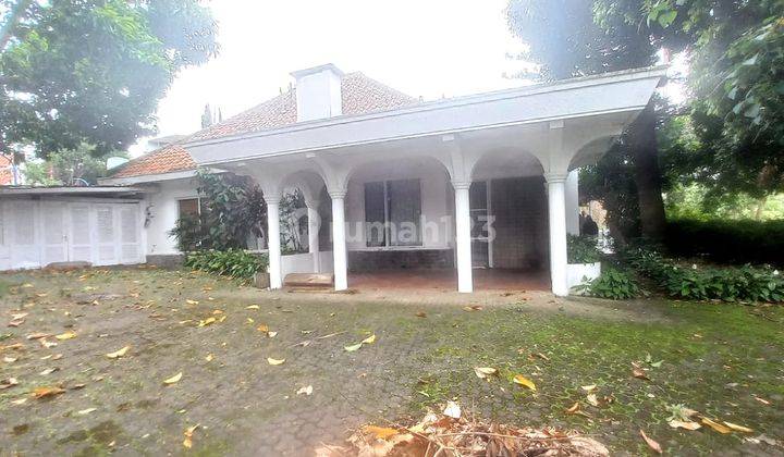 Rumah di Setiabudi Bandung, Mewah Antik Dan Sangat Luas 1