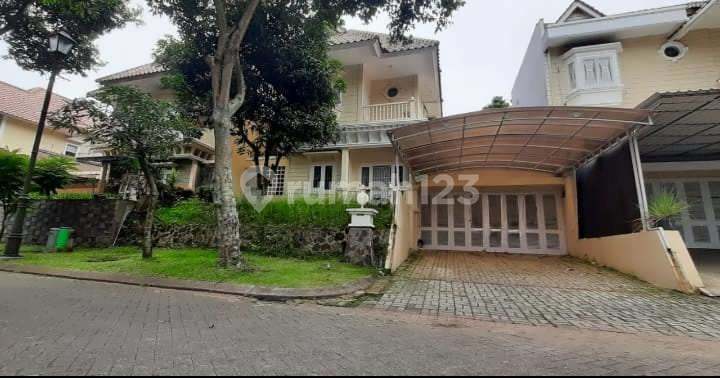 Rumah di Kota Baru Parahyangan, Mewah Ala Eropa Tatar Pitaloka