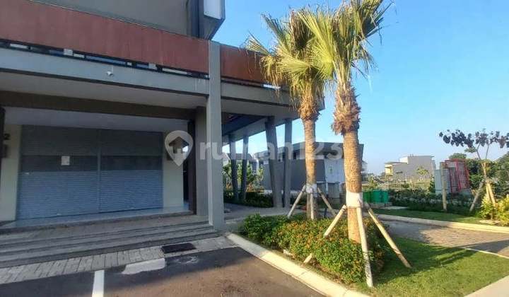 Ruko di Kota Baru Parahyangan, Strategis Kawasan Niaga Sasakirana