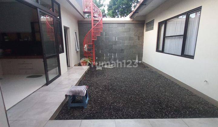 Rumah di Kota Baru Parahyangan Bandung Barat, Mewah Ala Eropa 2