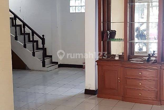 Rumah di Cipaganti Graha Bandung, Nyaman Strategis Area Komplek 2