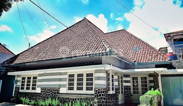 Rumah Gaya Vintage + 5 Kost Juga Backyard Dekat Jl. Citarum
