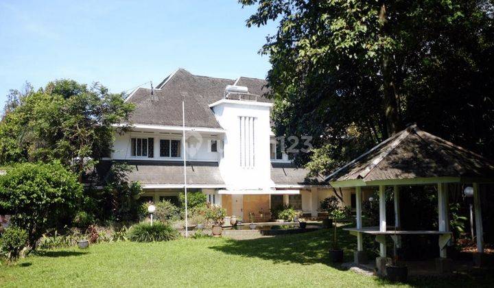 Rumah Klasik Heritage B, Ada Lap. Tenis di Sangkuriang Dago 1