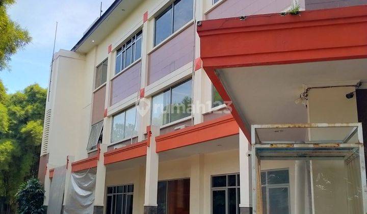 Gedung Lt 2600 m² di Jl Terusan Pasirkoja 1