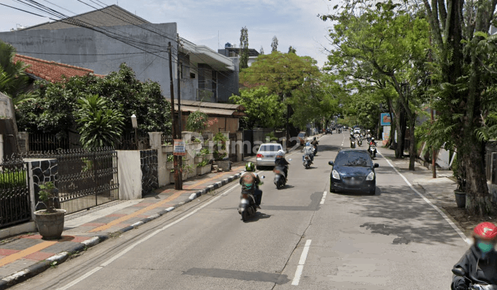 Rumah. Terawat Hadap Timur 420 m² Sayap Bkr, Mainroad Sriwijaya 1