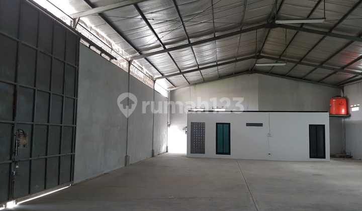 Gudang luas 408 m² dekati Soekarno Hatta Jl Kali Cipamokolan