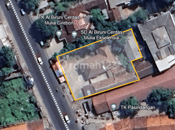 Tanah 1.204 m² SHM Mainroad Jl Sunan Gn Jati 1