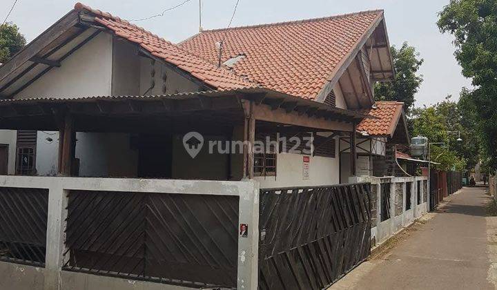 Rumah Nyaman Tingkat Hook 206 m² Sayap Diponegoro Jl. Cempaka 1